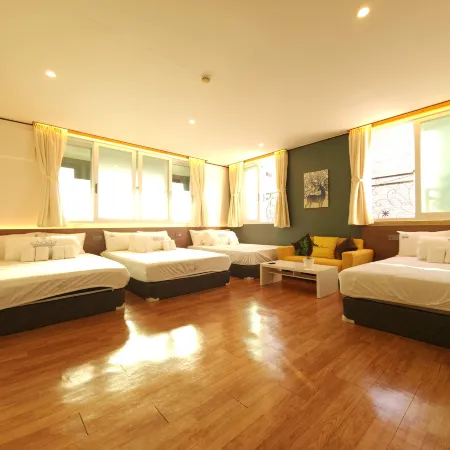 OYO Hostel Myeongdong 5 Отели рядом с достопримечательностью «Галерея «Кымсан»»