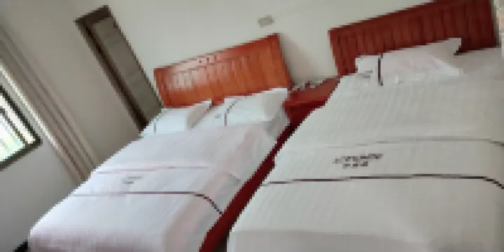 Luoping Shiyun Apartment