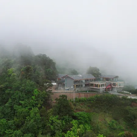 Huangcaoling Wuliang Secret Homestay