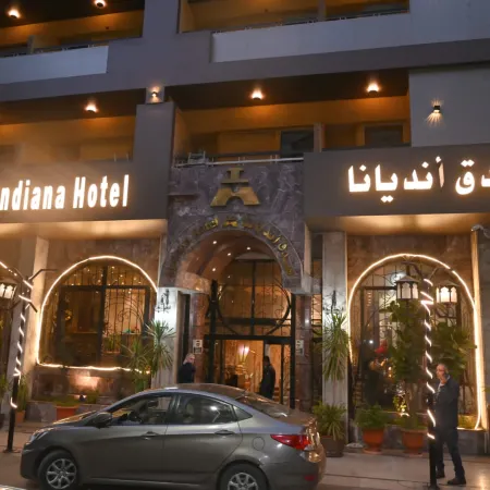 Indiana Hotel Отели рядом с достопримечательностью «Докки»