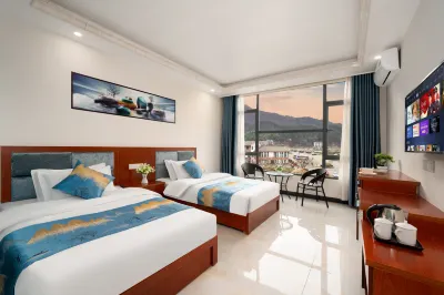 Nanhe Shidawan Junlai Homestay (Tiantangzhai Scenic Area)