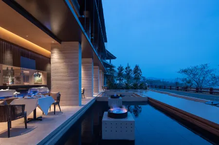 MUNI MUNI Dongjianghu Resort Отели в г. Цзысин