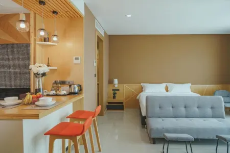 The Cotton Tree Hometel Отели рядом с достопримечательностью «Faculty of Humanities and Social Science Khon Kaen University»