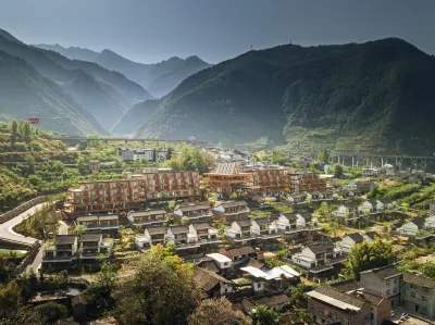 Lixiang Shanju Resort Hotels in Hanyuan