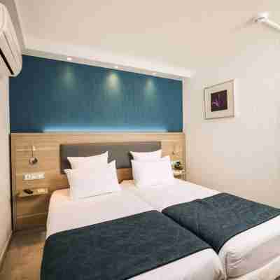 L'Initial Rooms