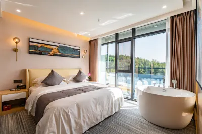 Holiday Inn Jianshi Shangra Hotels near Gaoping Railway Station