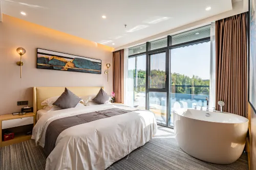 Holiday Inn Jianshi Shangra Hotels in Jianshi