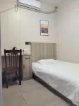 Pinghu Xin Hongling Hotel - Homestays