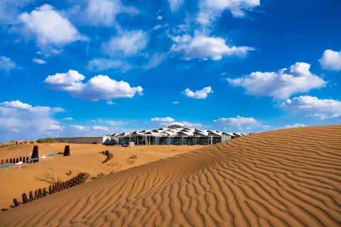 Lotus Hotel (Lotus Resort)