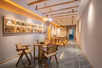 Zhenyuan Zhanyun River View Luxury Homestay
