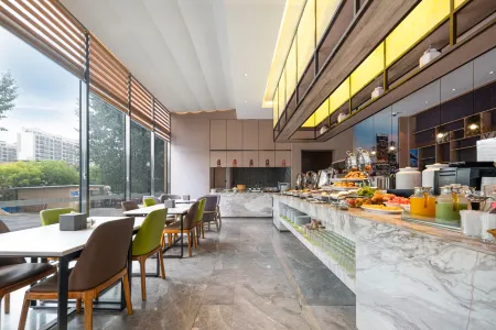 MI YI Hotel ( Shanghai Kangqiao Metro Station) Отели рядом с достопримечательностью «Shanghai Graduate School of China University of Technology»