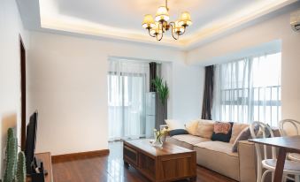 Landscape Riverview Designer Homestay (Jiefangbei Hongyadong Branch)