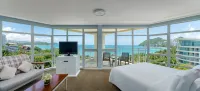 Sunshine Resort Intime Sanya Hotels near Sanya Bay
