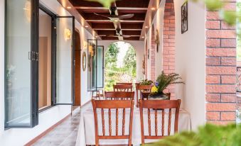 ShanZhong HuaKai Private soup homestay