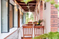 ShanZhong HuaKai Private soup homestay