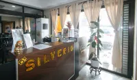 153 Silverio Suites Paranaque City
