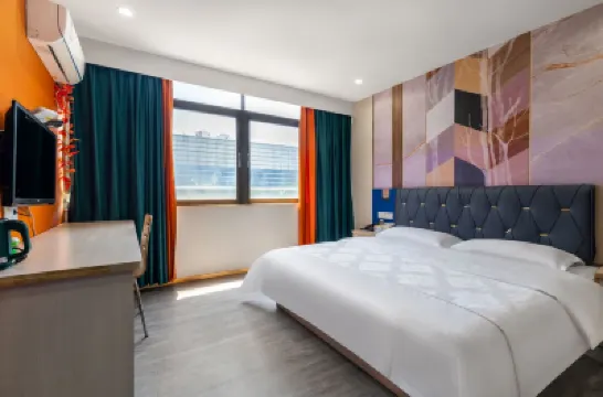 Oula Art Hotel Hotels in Shishi