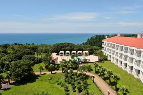 Kensington Resort Jeju Jungmun