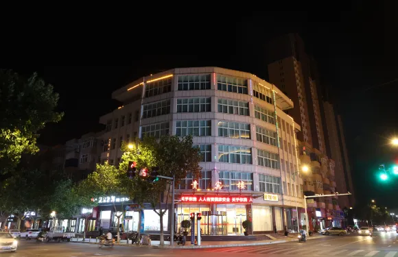 垣曲貴賓樓酒店（南樓）