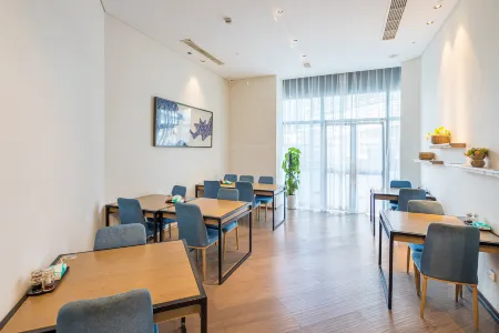 Lichengxuan Hotel (Zhoushan Putuo World Shop)