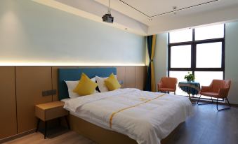 Nyima Haoyuan Grand Hotel