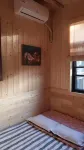 Yingshan Riverside Homestay (Four Seasons Flower Sea)