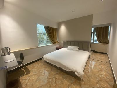 Yijia Business Hotel