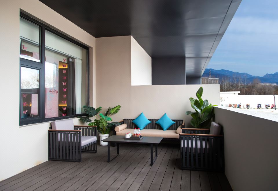 2. 포시즌스 호텔..