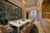 Hangzhou Binjiang Powerlong Art Hotel (Chengye Road Subway  Station)