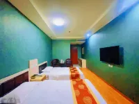 Yue Hotel (Baoding Mancheng Huiyou Shopping Mall) Hotels near The Seventh Hospital of Baoding