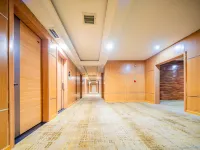 Huangchuan Zhongyuan Hotel - Parkering