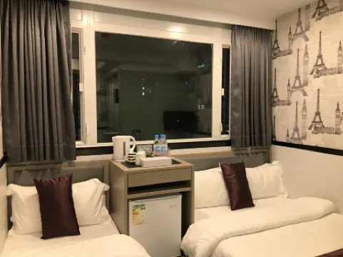 Vve Vve Hotel (Tsim Sha Tsui Exit A1)