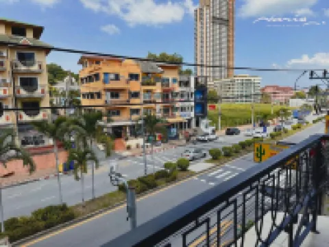 娜麗絲藝術酒店 鄰近芭堤雅大佛寺的酒店