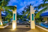Tuana Hotels Brook Pool Access Отели рядом с достопримечательностью «Ao Makham Minimart»