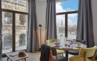 Odalys City Apart'hotel Nimes Arenes Porte de France 주변 호텔