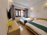 Baili Azalea Blossoms Inn
