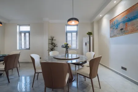 Floral Hotel · Chongming Yueting, Time Village Hotel (Xijiagang Branch)