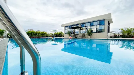 Yulin Fucheng Ligong Hotel