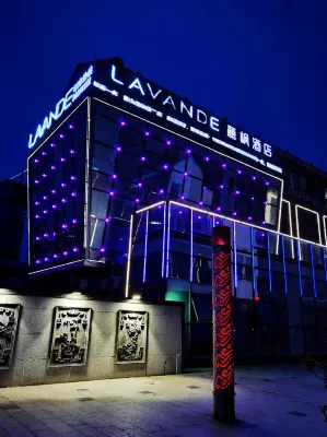 Lavande Hotel (Nantong Development Zone Xinghu 101 Plaza) Hotell i 