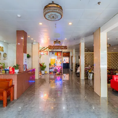 HOTEL HẠNH LONG 1 Các khách sạn gần Quận 5