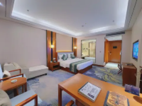 โรงแรมหงเยว่หู โรงแรมในหลู่เหลียง