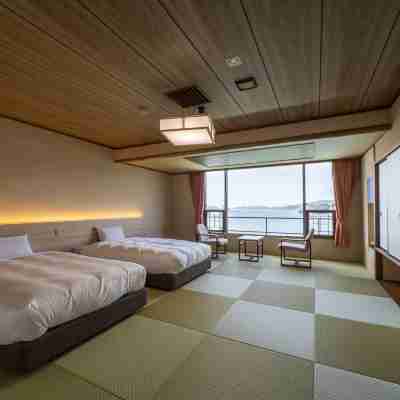 Toba Seaside Hotel Rooms