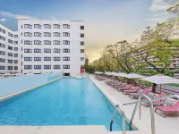Hesperia Sevilla Hotels near Nervión