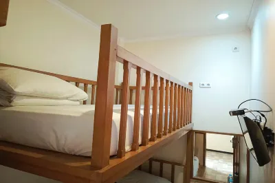 Java Capsule Hotel