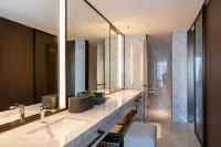 International  Hotel.LuoYang