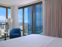 Renaissance Honolulu Hotel & Spa Hotels near Kahala