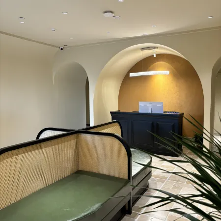 Floral Hotel · Ru Hai Hotel (Weihai International Beach Torch Eighth Street Branch)