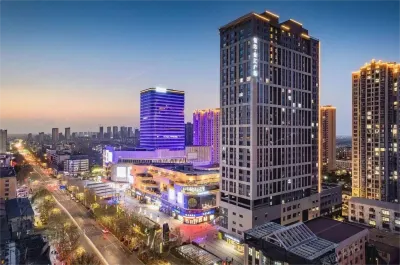 Baiyue Light Luxury Hotel (Jinhui Square Pangdonglai)
