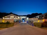Dongluyuan Hotel Hotels near Linzhou Wenfeng Tower