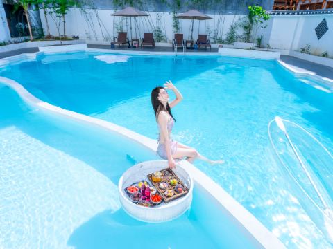 12C ·Courtyard Hot Spring Pool Resort Design Hotel (Furong Town Scenic Area Branch)